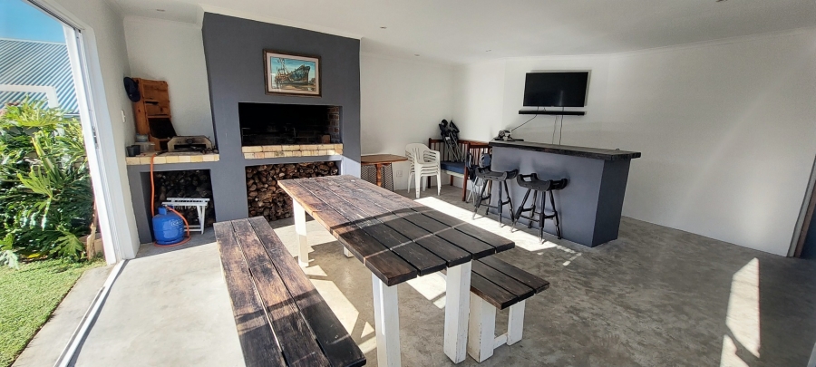 3 Bedroom Property for Sale in Sunrise On Sea Eastern Cape